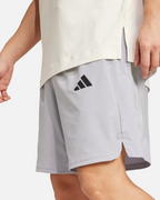 Short Adidas Tech  Apparel - Gris