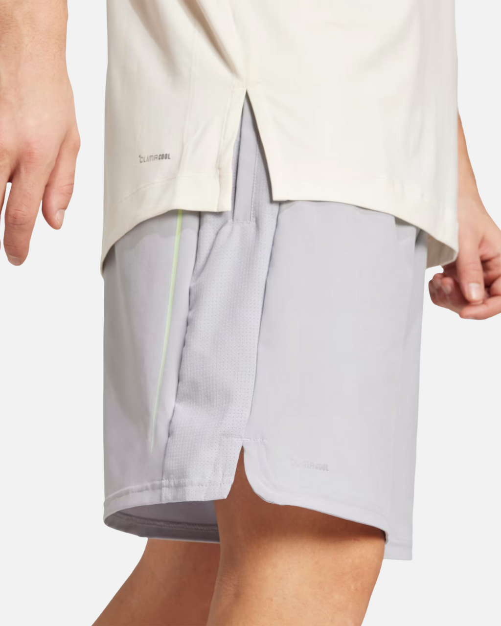 Short Adidas Tech  Apparel - Gris