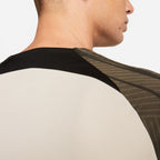 Maillot d'entrainement FC Barcelone 2023/2024 - Beige/Kaki