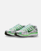 Nike P-6000 SE - Gris/Vert