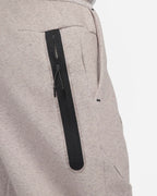 Pantalon Tottenham Hotspur Tech Fleece - Taupe