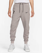 Pantalon Tottenham Hotspur Tech Fleece - Taupe