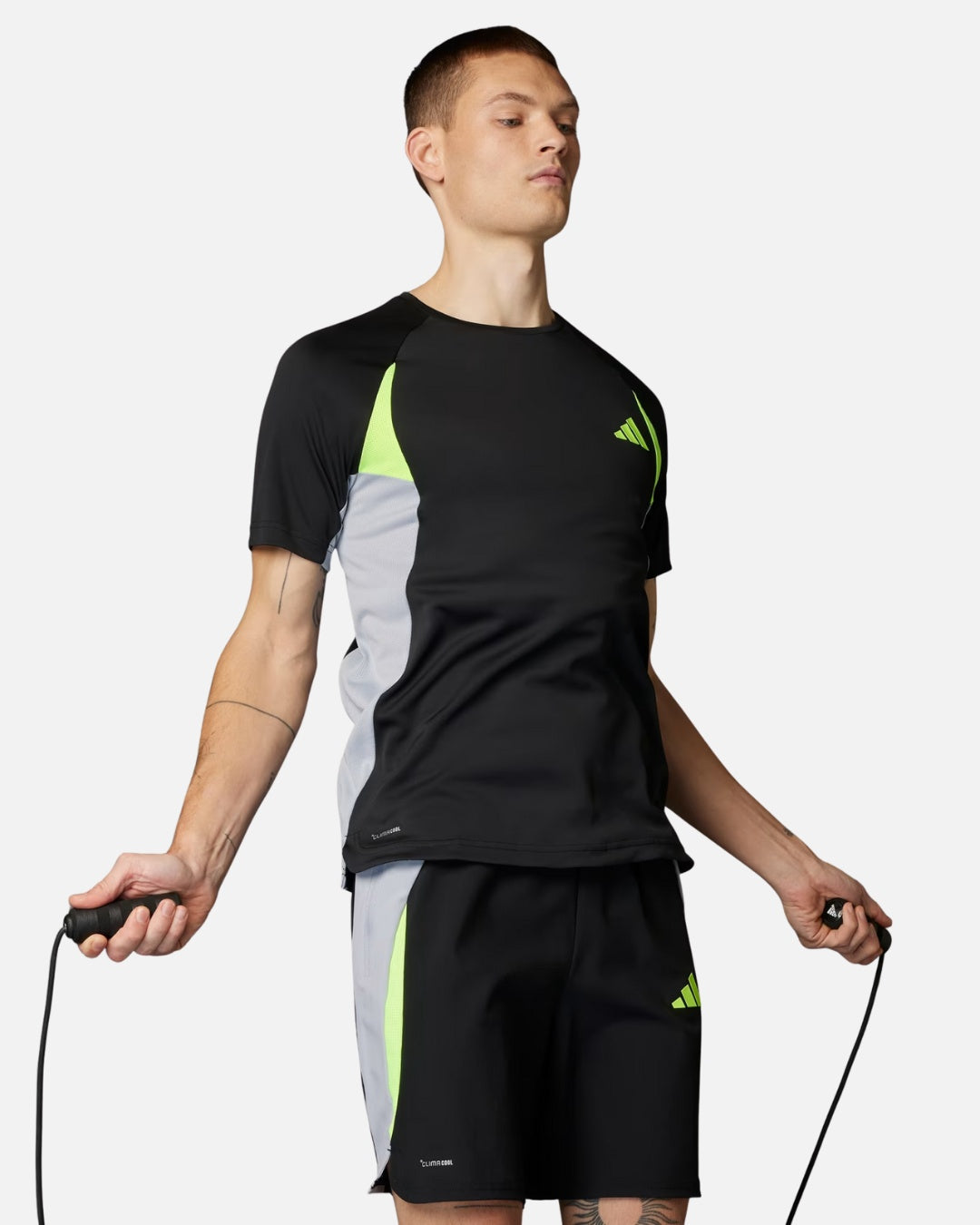 T-shirt Adidas Tech Apparel Colorblock - Noir/Vert