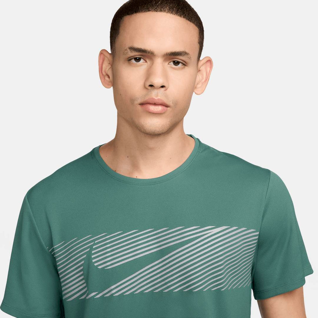 T-shirt Nike Running Challenger Flash - Vert